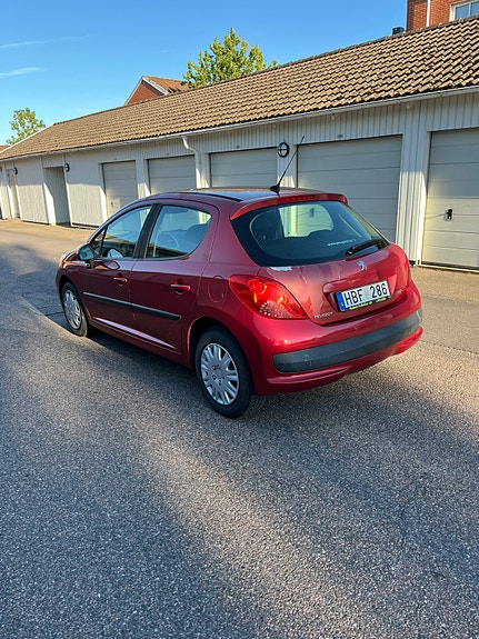 Peugeot 207 3 of 5