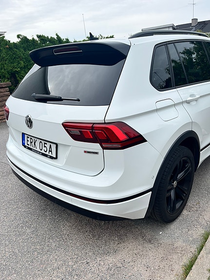 Volkswagen Tiguan 6 of 12