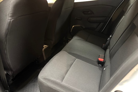 Dacia Sandero 12 of 14