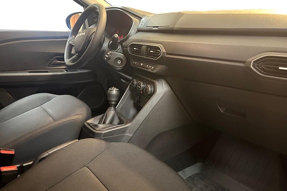Dacia Sandero 10 of 14