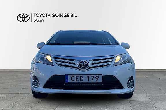 Toyota Avensis 5 of 5