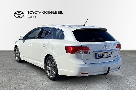 Toyota Avensis 3 of 22