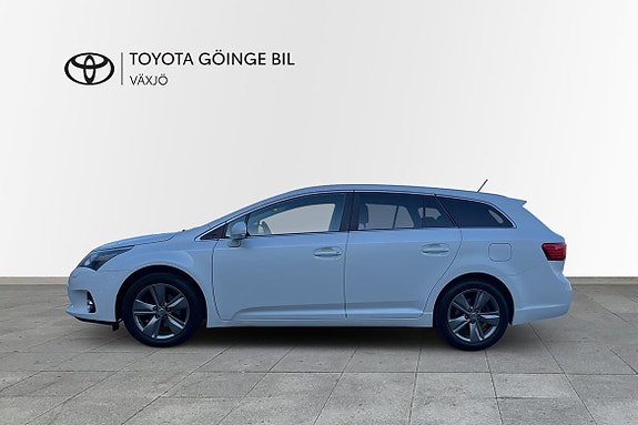 Toyota Avensis 3 of 5