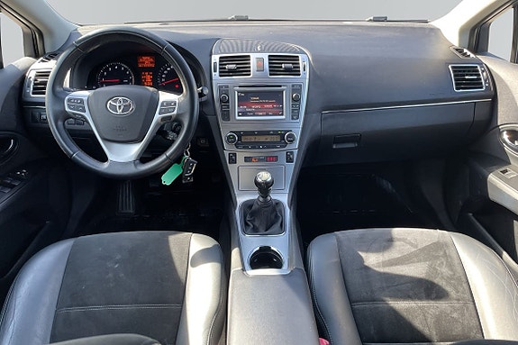 Toyota Avensis 9 of 22
