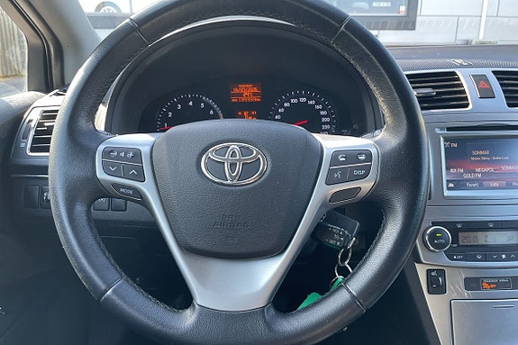 Toyota Avensis 14 of 22