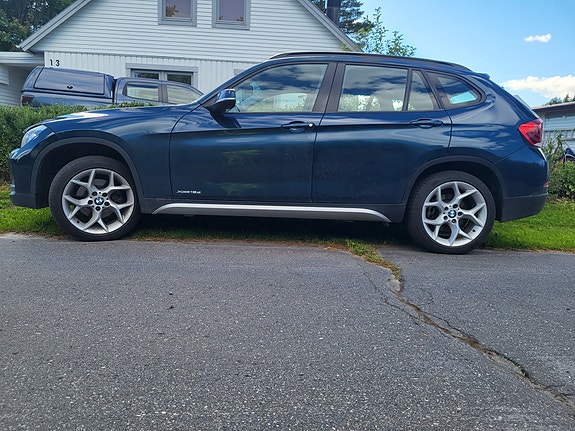 BMW X1 3 of 4