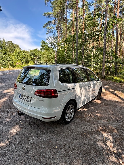 Volkswagen Sharan 2 of 5