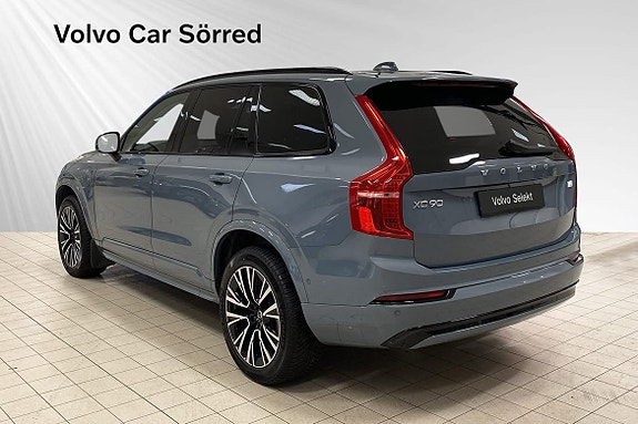 Volvo XC90 4 of 5