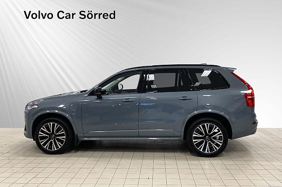 Volvo XC90 3 of 5