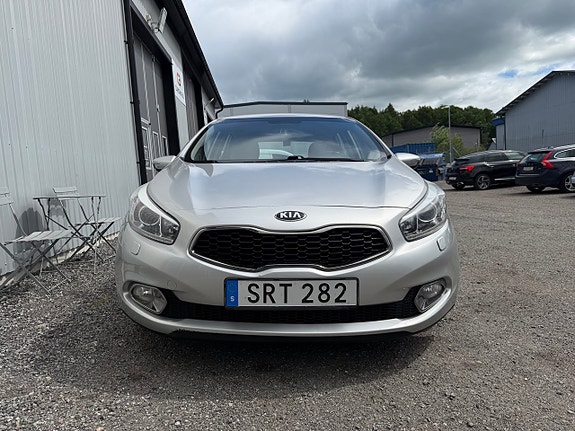 Kia Ceed 3 of 15