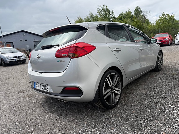 Kia Ceed 8 of 15