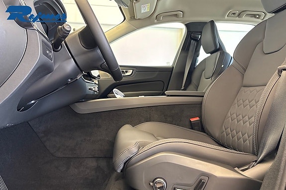 Volvo XC60 5 of 5