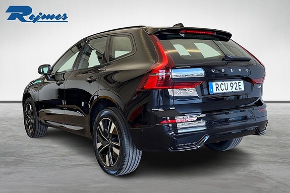 Volvo XC60 3 of 5