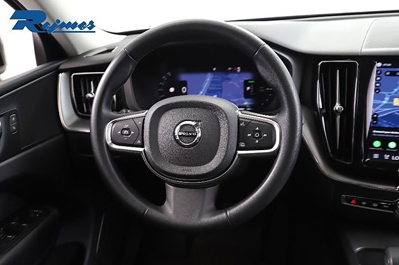 Volvo XC60 4 of 30