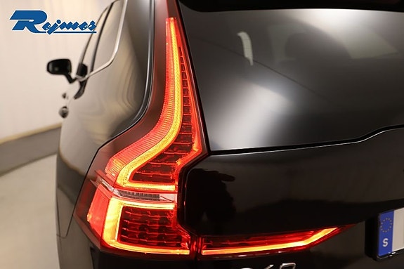 Volvo XC60 20 of 30