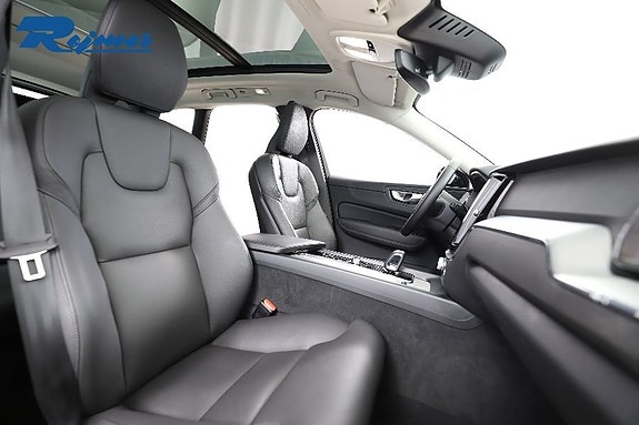 Volvo XC60 23 of 30