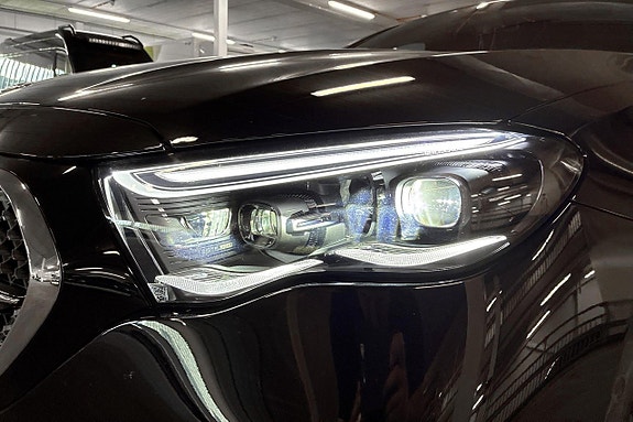Mercedes-Benz E300 e 22 of 23