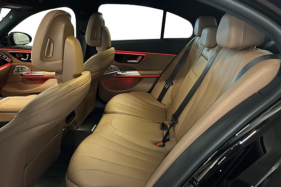 Mercedes-Benz E300 e 10 of 23
