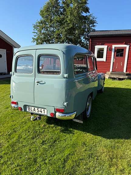 Volvo P210 3 of 5