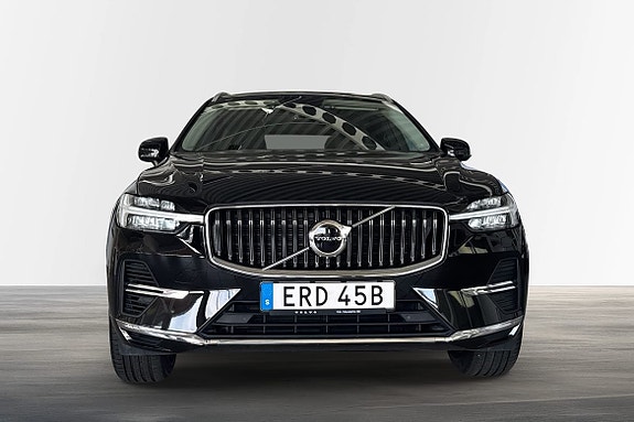 Volvo XC60 2 of 5