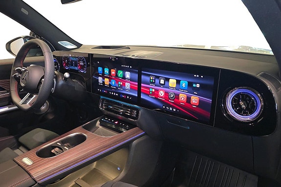 Mercedes-Benz GLB350 10 of 18