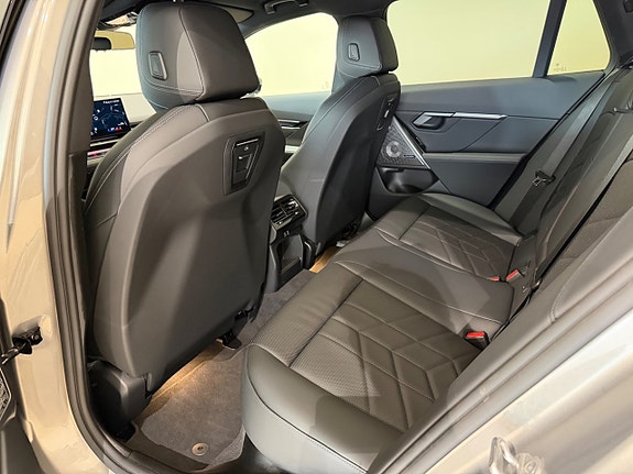 BMW 530e 7 of 9