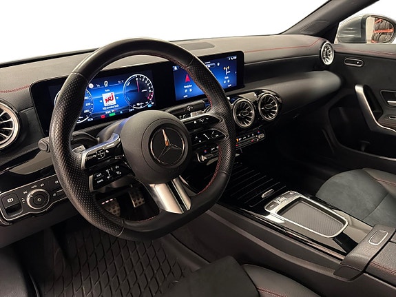 Mercedes-Benz CLA250 e 8 of 30