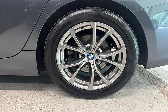 BMW 320d 15 of 18
