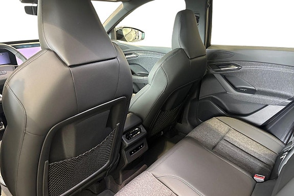 Audi Q6 e-tron 22 of 27