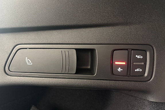 Audi Q6 e-tron 26 of 27