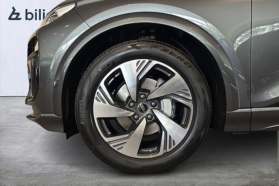Audi Q6 e-tron 27 of 27