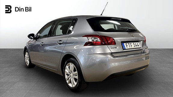 Peugeot 308 3 of 5