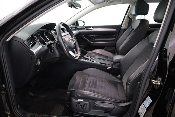 Volkswagen Passat 11 of 21