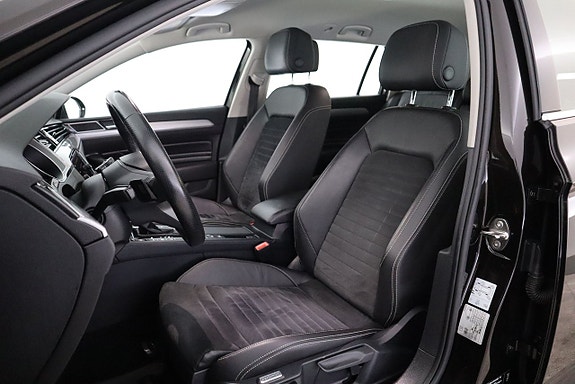 Volkswagen Passat 12 of 21
