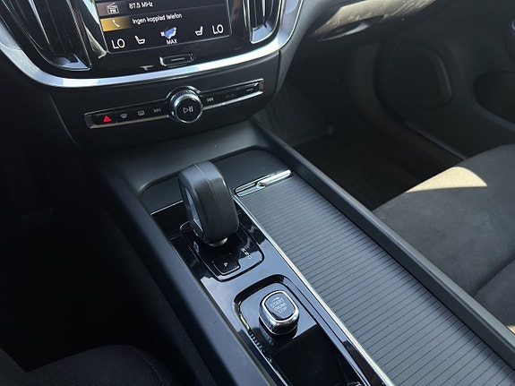 Volvo V60 Cross Country 16 of 20
