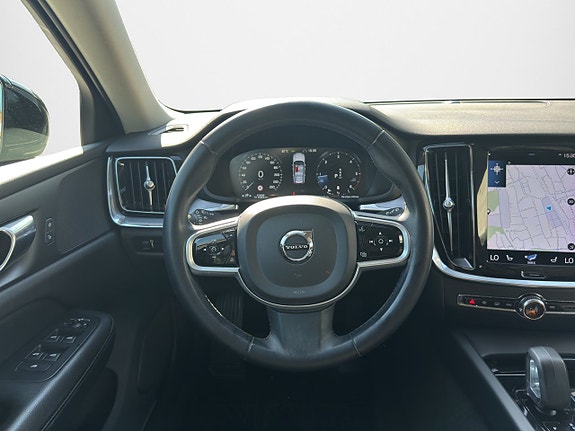 Volvo V60 Cross Country 12 of 20