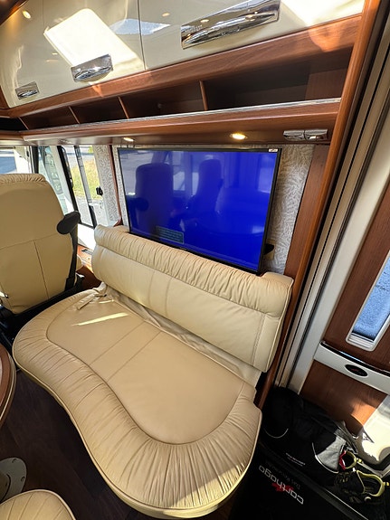 Carthago Chic E-line I 64 XL QB 20 of 30