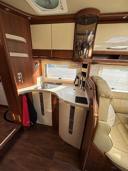 Carthago Chic E-line I 64 XL QB 28 of 30