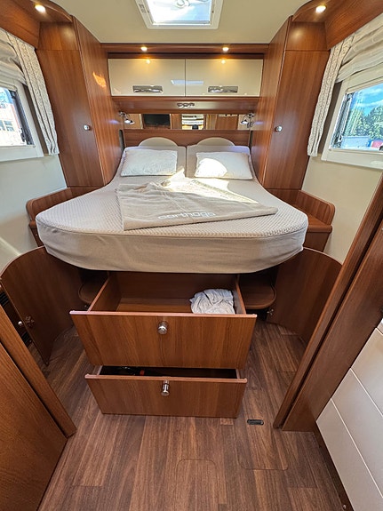 Carthago Chic E-line I 64 XL QB 22 of 30
