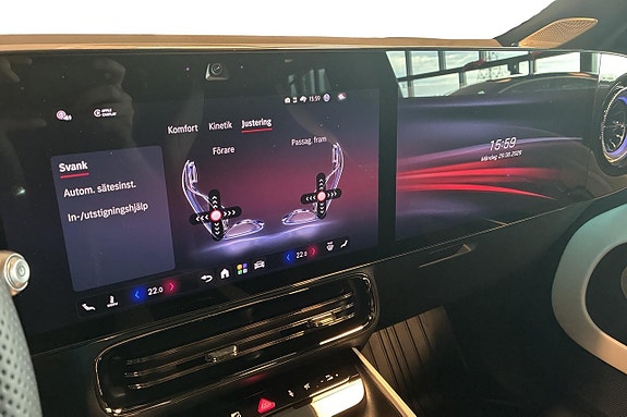 Mercedes-Benz GLB350 20 of 30