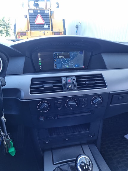 BMW 520i 5 of 5