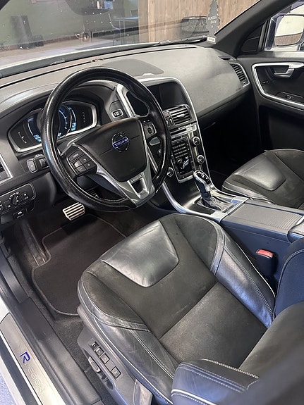Volvo XC60 6 of 10