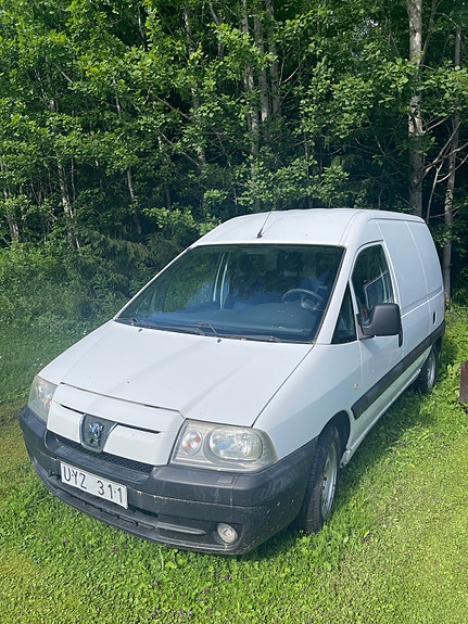 Peugeot Expert 2 of 5