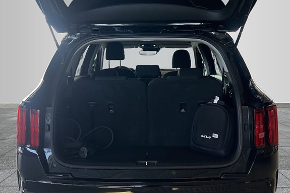 Kia Sorento 9 of 14
