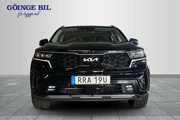 Kia Sorento 3 of 5