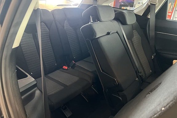 Kia Sorento 14 of 14