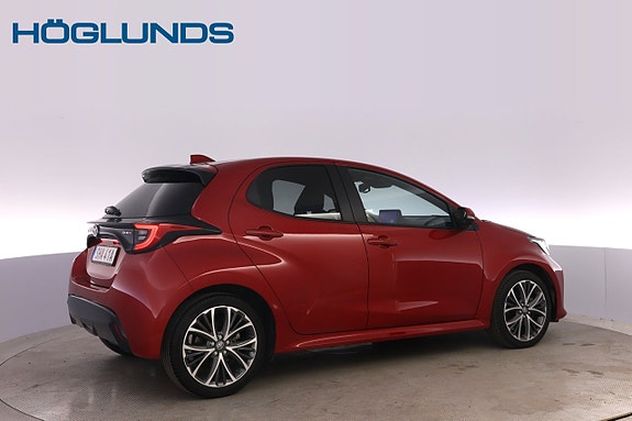 Toyota Yaris 3 of 22