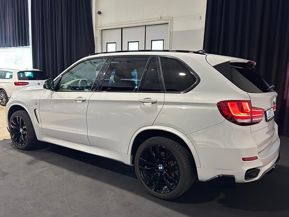 BMW X5 3 of 5