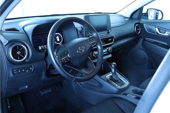 Hyundai Kona 4 of 5