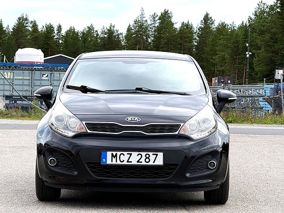 Kia Rio 2 of 5
